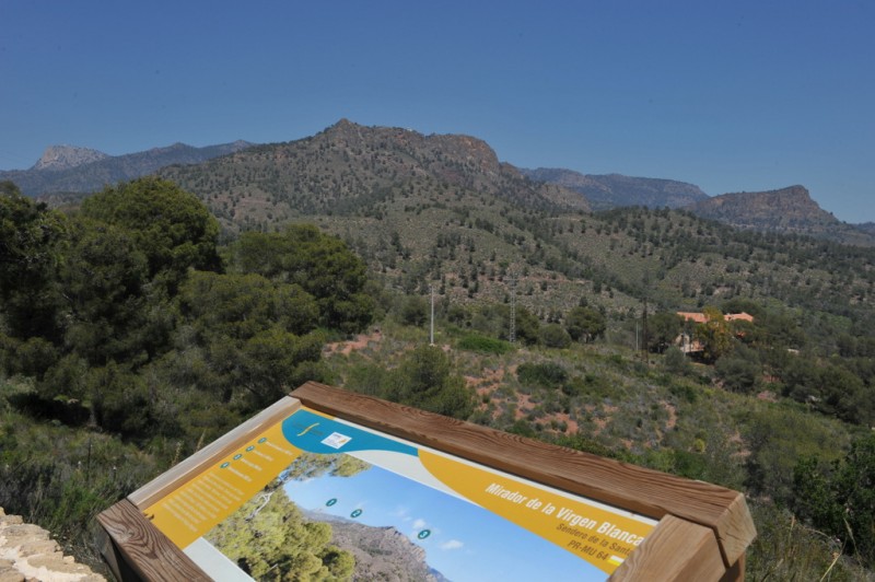 Sierra Espuña walking routes, the PR-MU 64 starting and finishing in La Santa in Totana