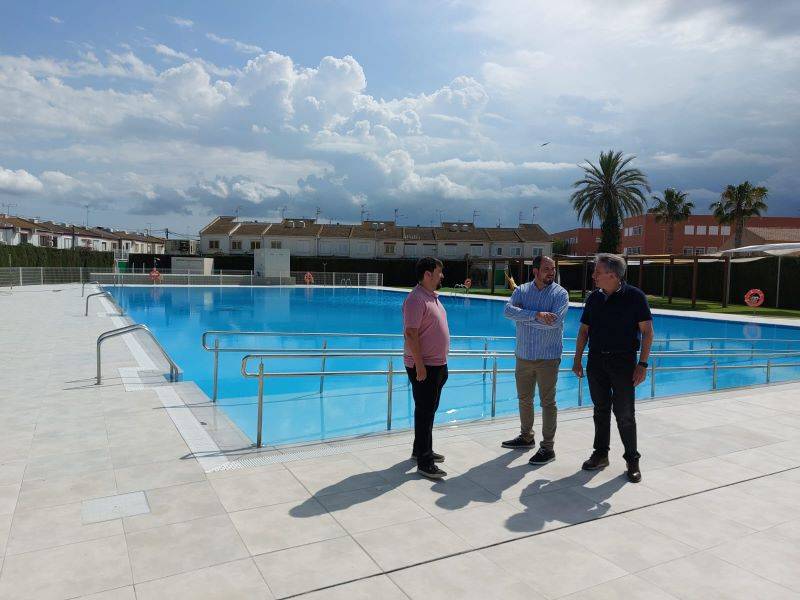Los Alcazares swimming pool opens for the summer this June 1
