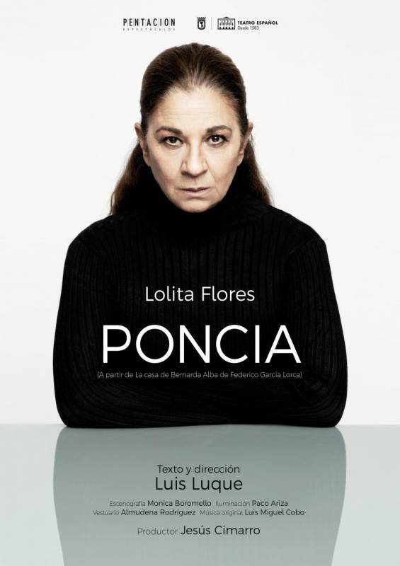 May 16 Poncia with Lolita Flores on stage in Torre Pacheco