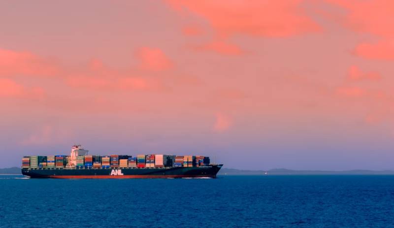 Cargo ship blamed for freak wave that injured bathers on Huelva beach