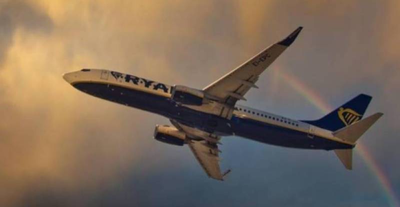 Ryanair pays UK nurse €5,000 after coffee scalds her on flight to Spain