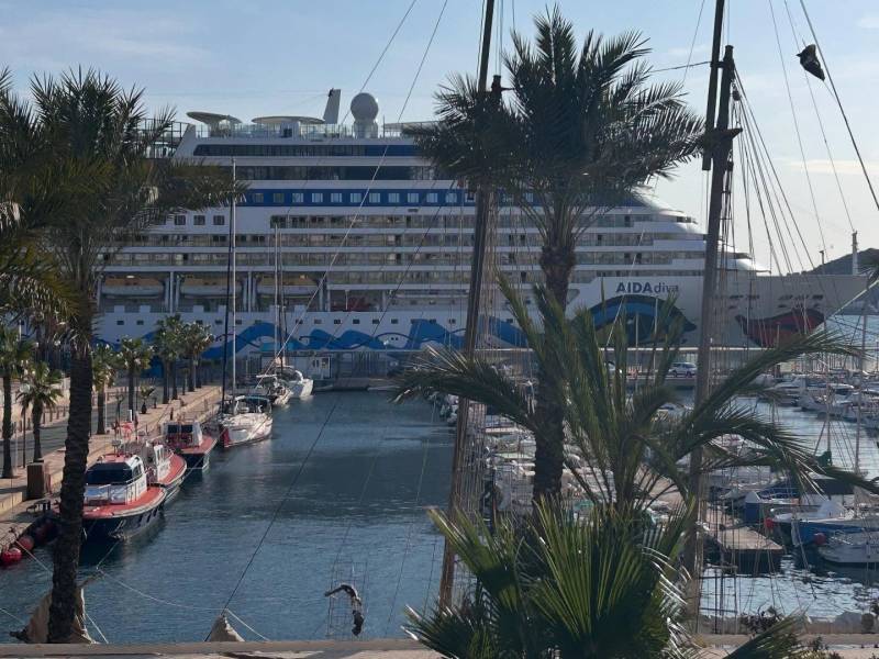 Cartagena heads to Miami cruise fair with record passenger numbers for 2026