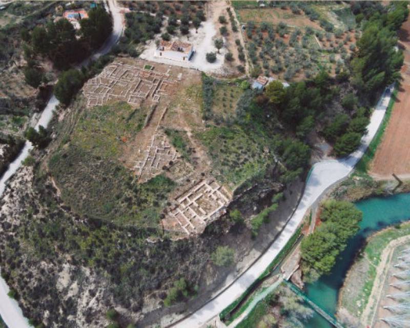 April 25 Guided tour of the Villa Vieja Moorish remains in Calasparra