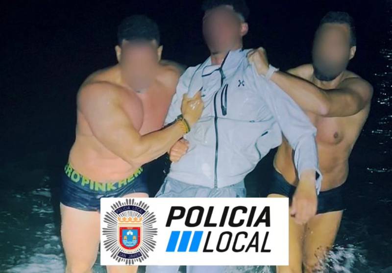 Undie arrest: San Javier police dive into Mar Menor to chase swimming crook