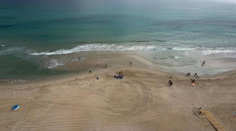 Cartagena beaches closed after sea suddenly retreats from La Manga coastline