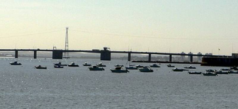 Cádiz bridge officially becomes the Rafael Alberti Bridge